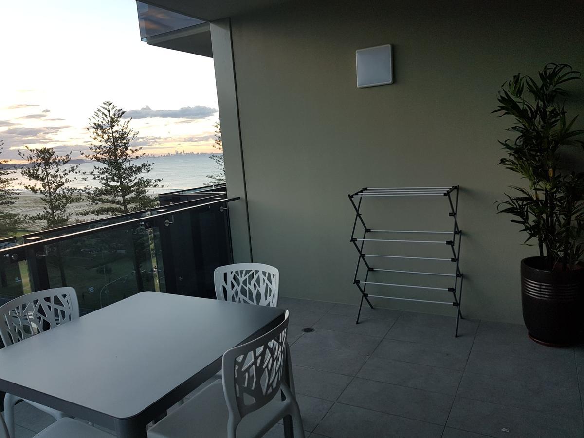 Iconic Kirra Beach Apartment 806 Gold Coast Dış mekan fotoğraf